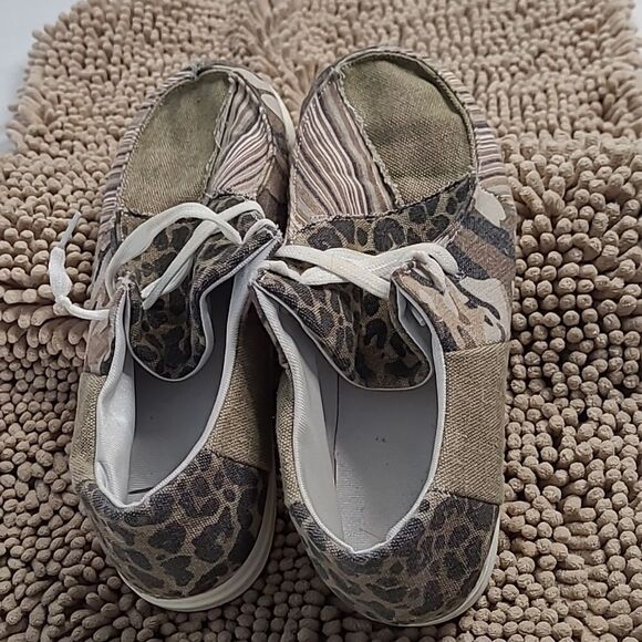 Mixed batch of designs, distressed fabric, animal print, canvas - Picture 2 of 8